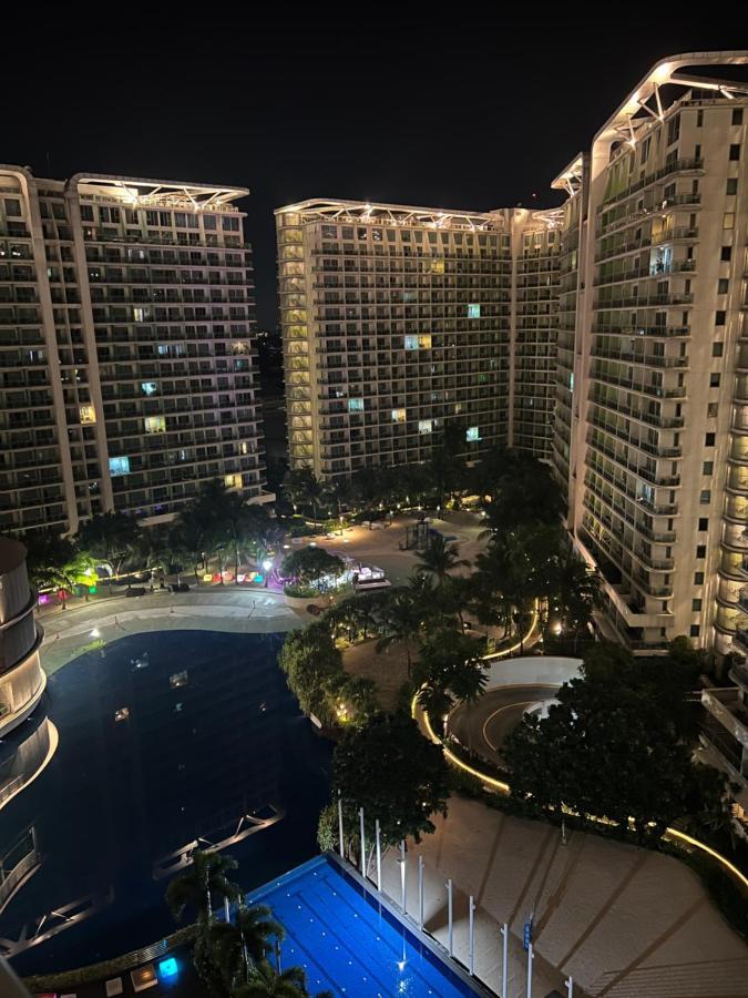 Azure Urban Resort Residence R&C - Paranaque Манила Екстериор снимка