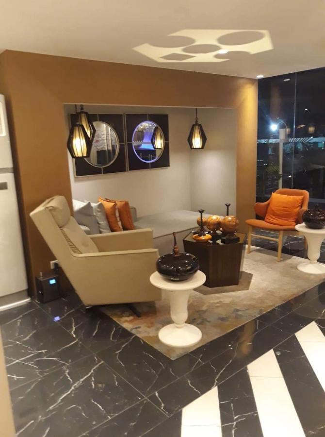 Azure Urban Resort Residence R&C - Paranaque Манила Екстериор снимка